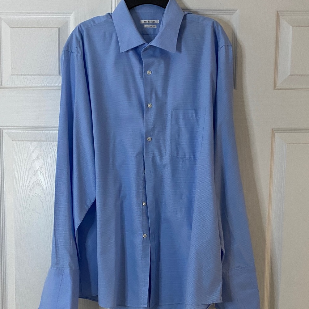 Van Heusen Men's Blue Dress Shirt